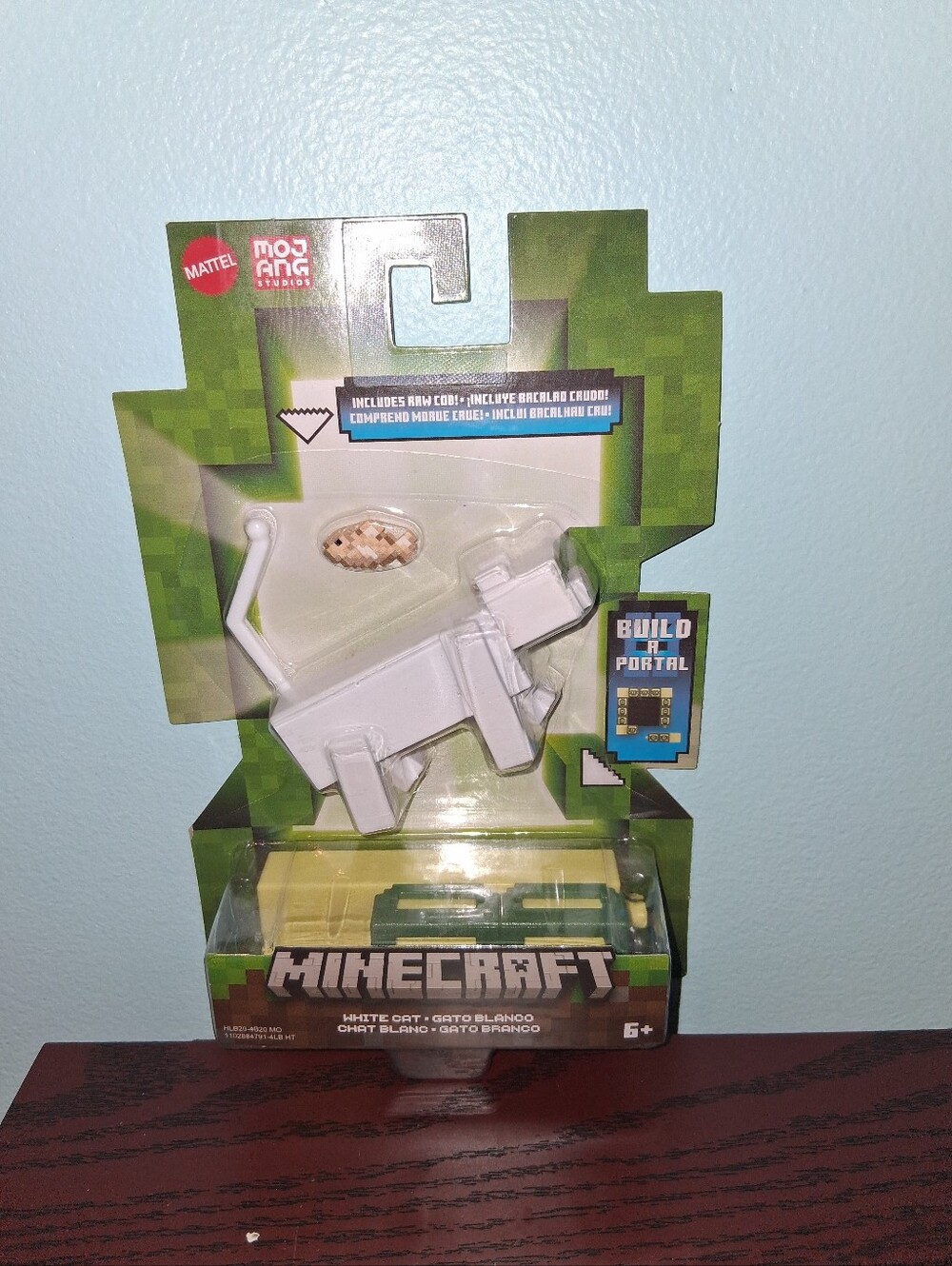 Minecraft Cat Figure